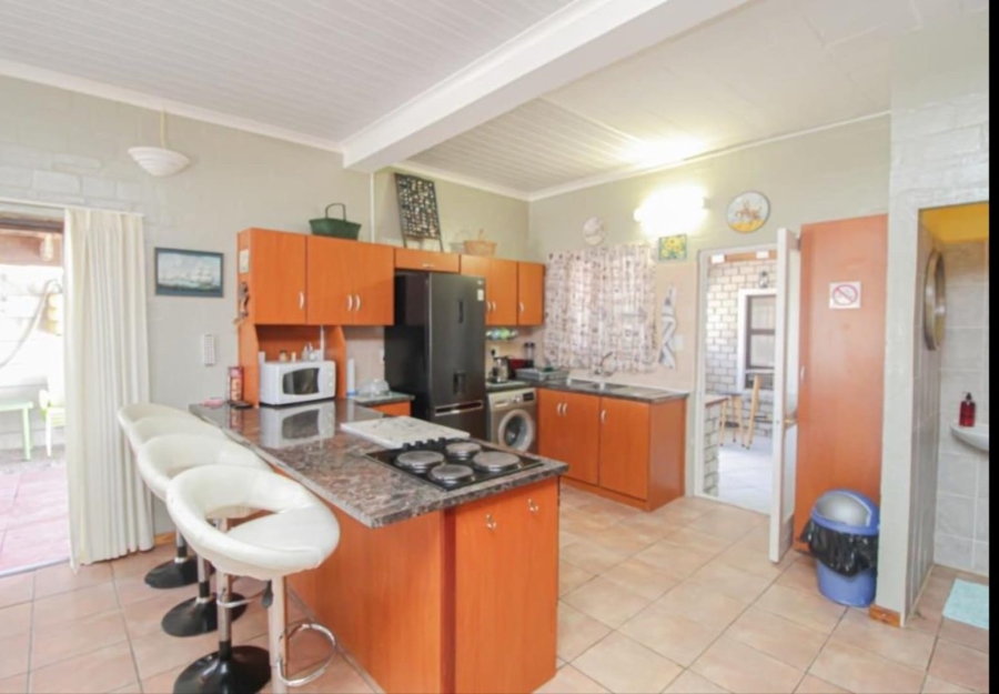 5 Bedroom Property for Sale in Britannia Reef Estate Western Cape